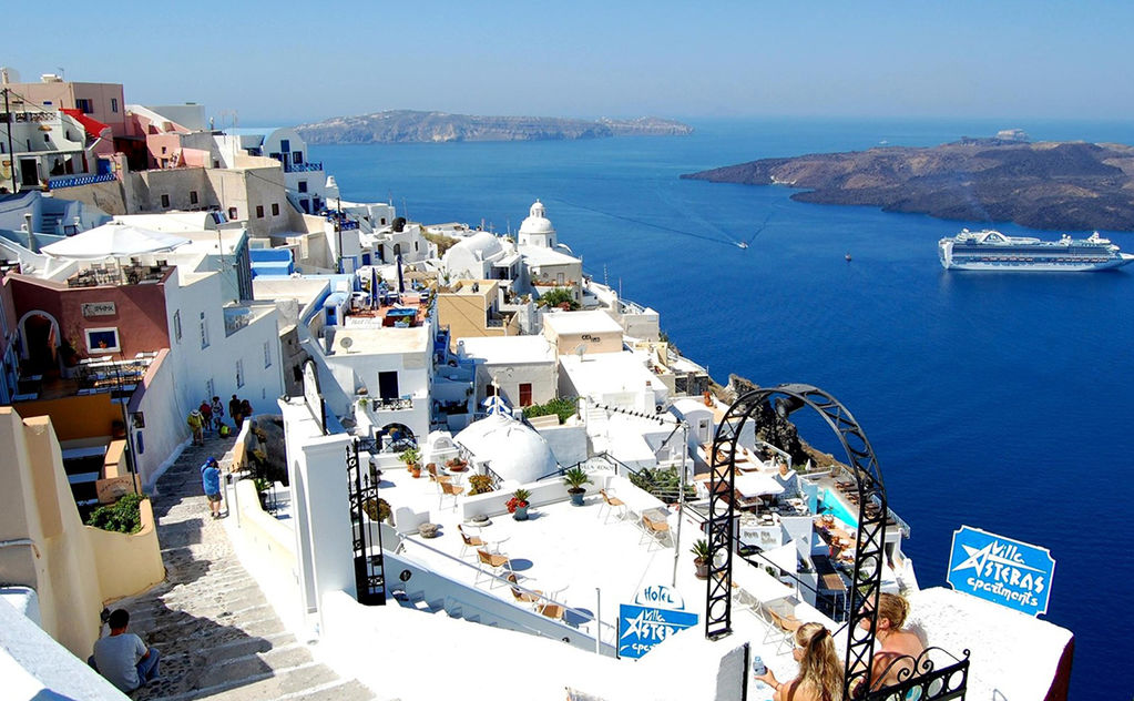 Nightlife Archives - Meet Santorini